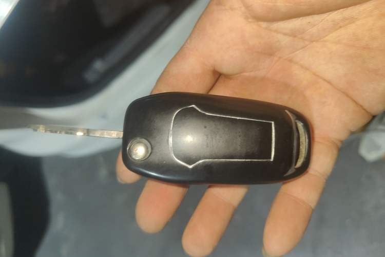 Used Ford Escort 2015 1.5L Automatic Comfort Edition Vehicle Key