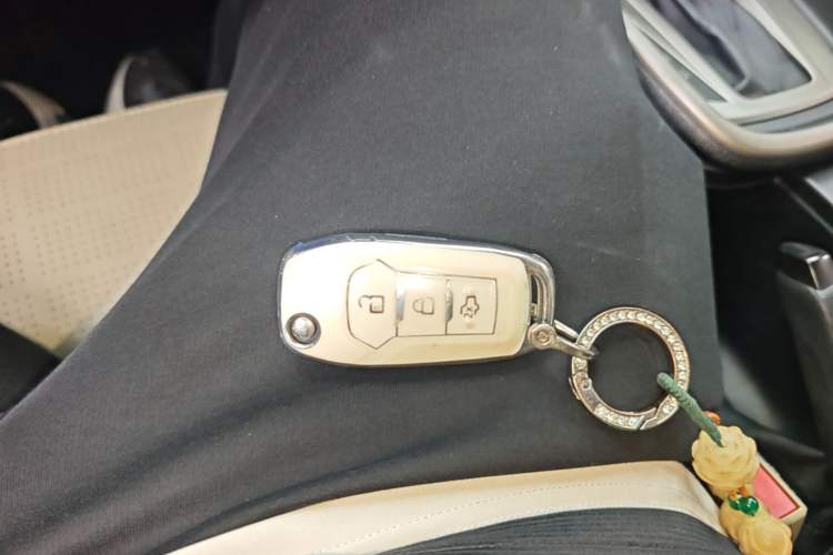 Used Ford Escort 2015 1.5L Automatic Fashion Model Vehicle Key