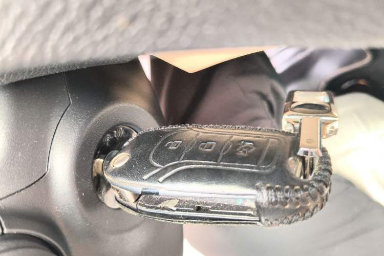 Used Ford Escort 2015 1.5L Automatic Comfort Edition Vehicle Key