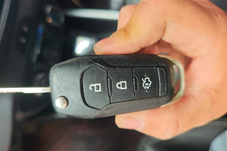 Used Ford Escort 2015 1.5L Automatic Fashion Model Vehicle Key