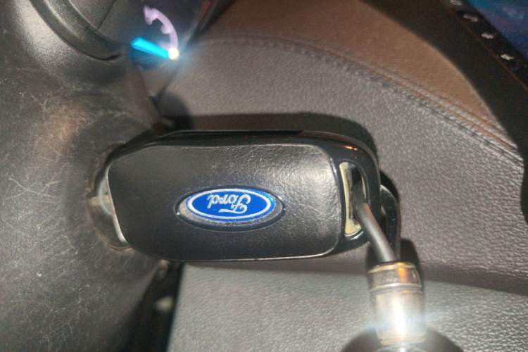 Used Ford Escort 2015 1.5L Automatic Fashion Model Vehicle Key