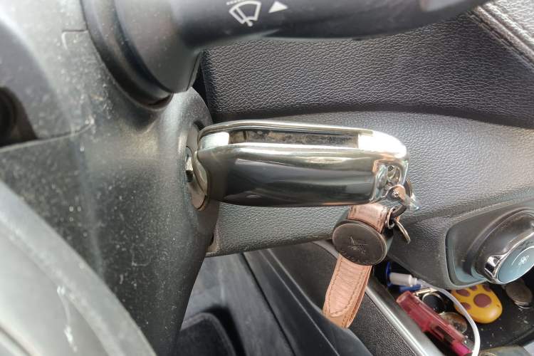 Used Ford Escort 2015 1.5L Automatic Fashion Model Vehicle Key