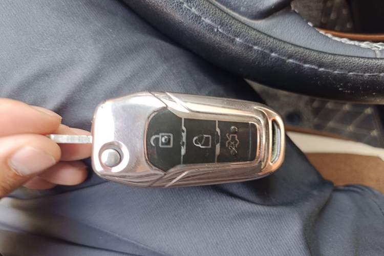 Used Ford Escort 2015 1.5L Automatic Fashion Model Vehicle Key