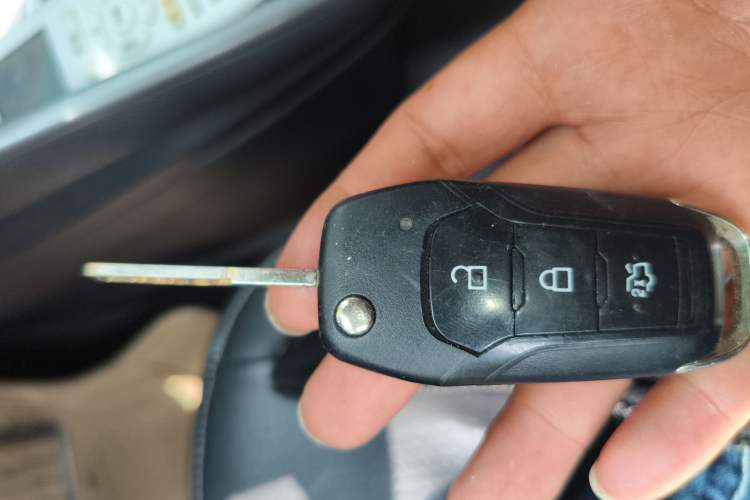 Used Ford Escort 2015 1.5L Automatic Fashion Model Vehicle Key
