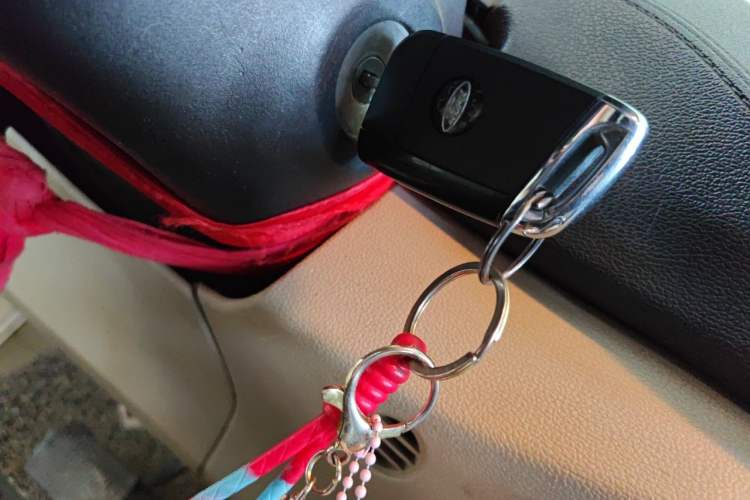 Used Ford Escort 2015 1.5L Automatic Fashion Model Vehicle Key