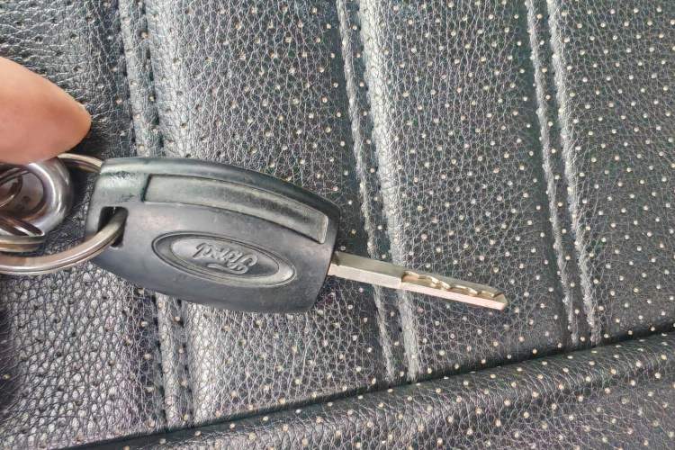 Used Ford Escort 2015 1.5L Automatic Fashion Model Vehicle Key
