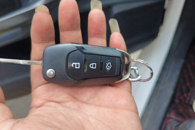 Used Ford Escort 2015 1.5L Manual Fashion Edition Vehicle Key