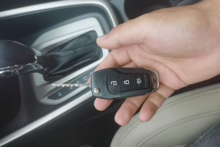 Used Ford Escort 2015 1.5L Automatic Fashion Model Vehicle Key