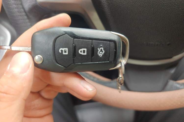 Used Ford Escort 2015 1.5L Automatic Fashion Model Vehicle Key
