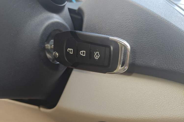 Used Ford Escort 2015 1.5L Automatic Comfort Edition Vehicle Key