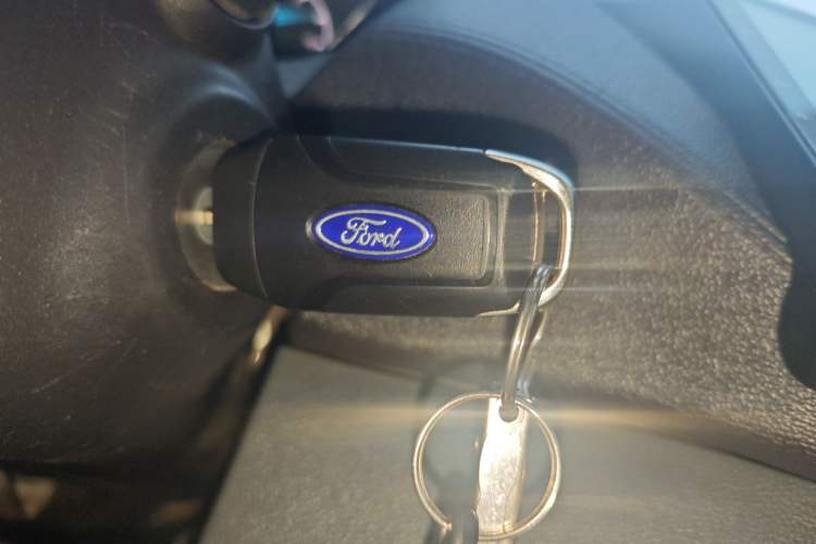 Used Ford Escort 2015 1.5L Automatic Fashion Model Vehicle Key