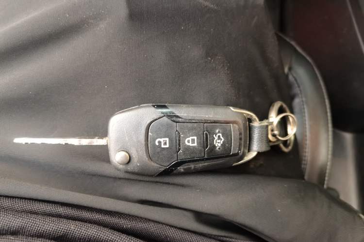 Used Ford Escort 2015 1.5L Automatic Fashion Model Vehicle Key