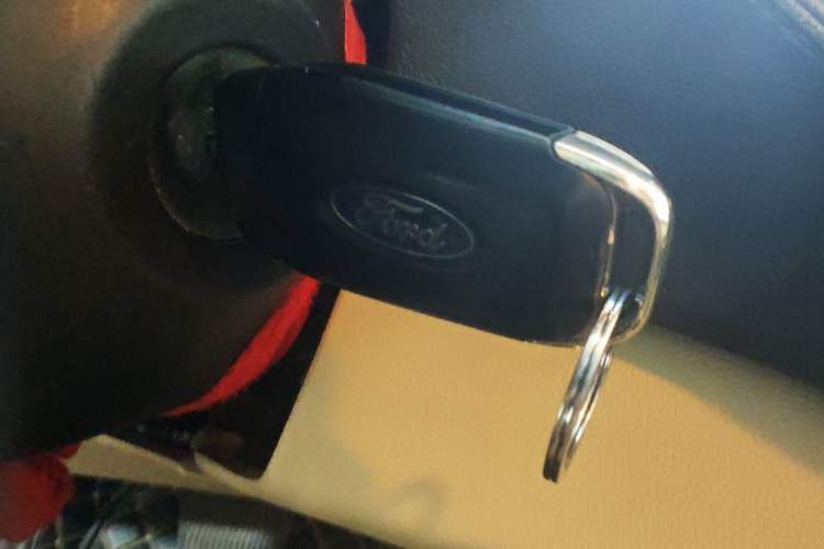 Used Ford Escort 2015 1.5L Automatic Fashion Model Vehicle Key