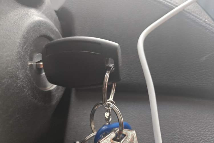 Used Ford Escort 2015 1.5L Automatic Fashion Model Vehicle Key