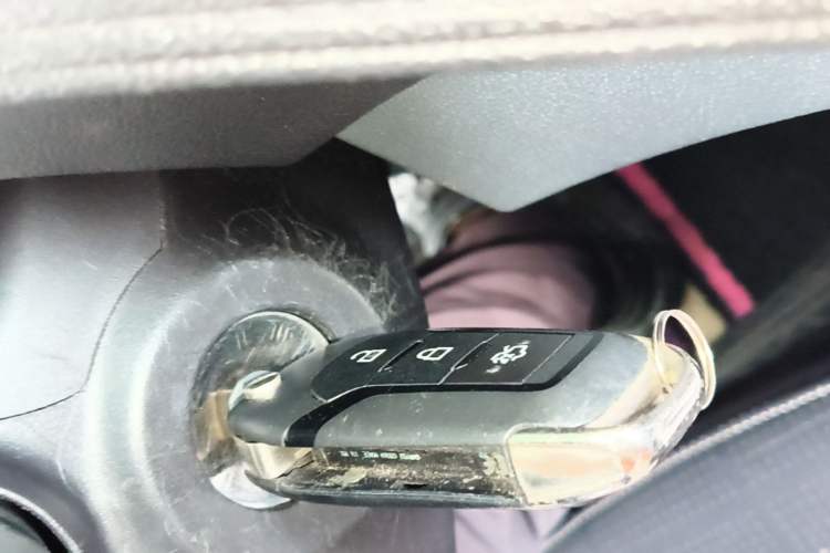 Used Ford Escort 2015 1.5L Automatic Fashion Model Vehicle Key