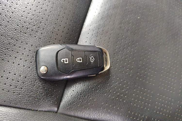Used Ford Escort 2015 1.5L Automatic Fashion Model Vehicle Key