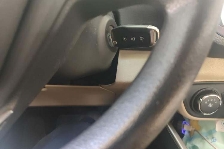 Used Ford Escort 2015 1.5L Automatic Comfort Edition Vehicle Key