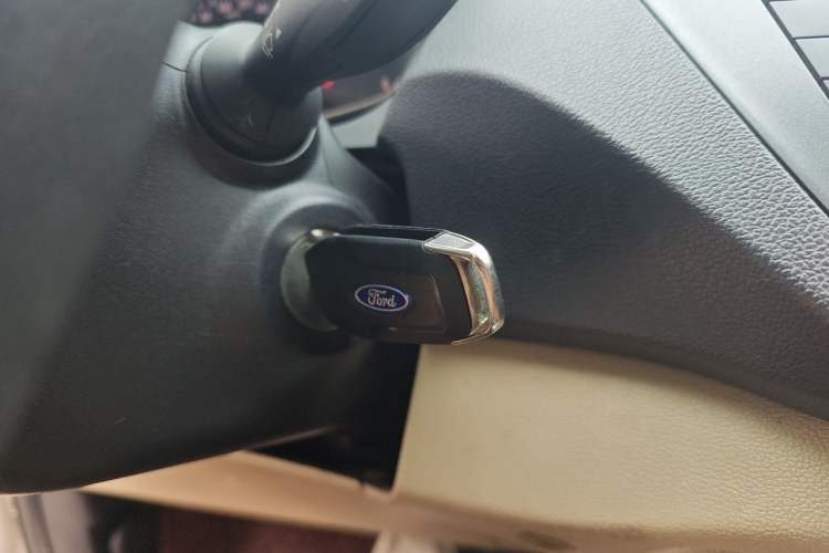 Used Ford Escort 2015 1.5L Automatic Comfort Edition Vehicle Key