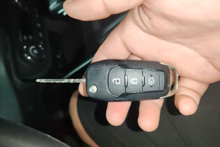 Used Ford Escort 2015 1.5L Automatic Fashion Model Vehicle Key