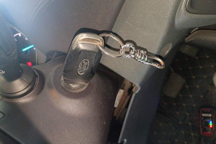 Used Ford Escort 2015 1.5L Automatic Fashion Model Vehicle Key