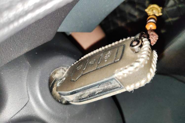 Used Ford Escort 2015 1.5L Automatic Fashion Model Vehicle Key