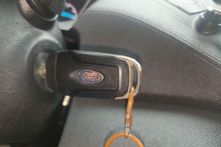 Used Ford Escort 2015 1.5L Automatic Fashion Model Vehicle Key