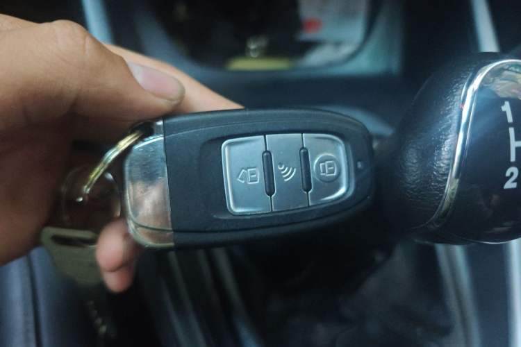 Used Ford Escort 2015 1.5L Manual Fashion Edition Vehicle Key