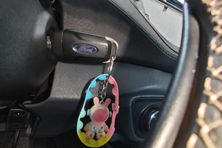 Used Ford Escort 2015 1.5L Manual Fashion Edition Vehicle Key