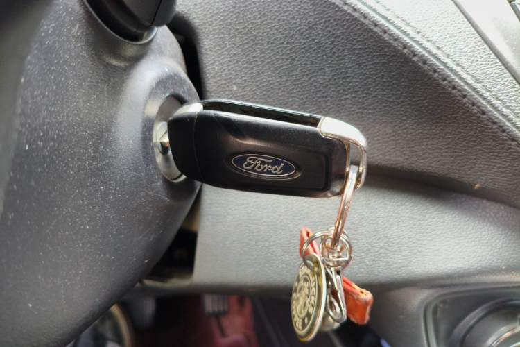 Used Ford Escort 2015 1.5L Automatic Fashion Model Vehicle Key