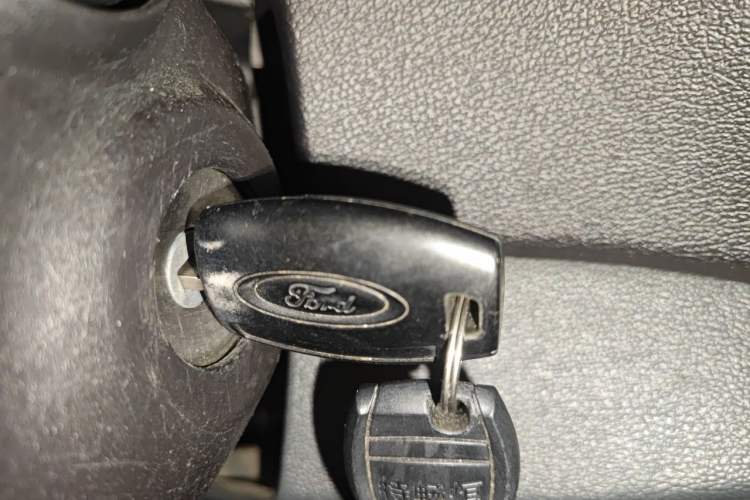 Used Ford Escort 2015 1.5L Automatic Fashion Model Vehicle Key