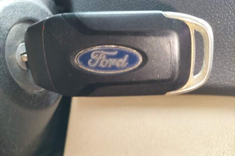 Used Ford Escort 2015 1.5L Manual Fashion Edition Vehicle Key