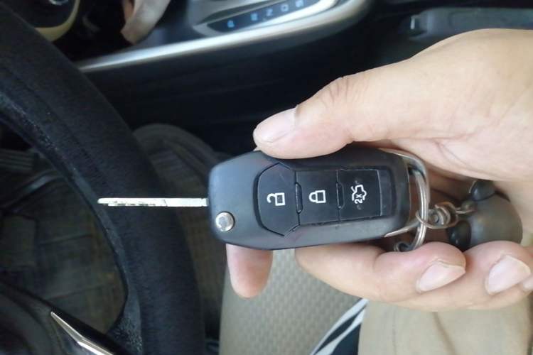 Used Ford Escort 2015 1.5L Automatic Comfort Edition Vehicle Key