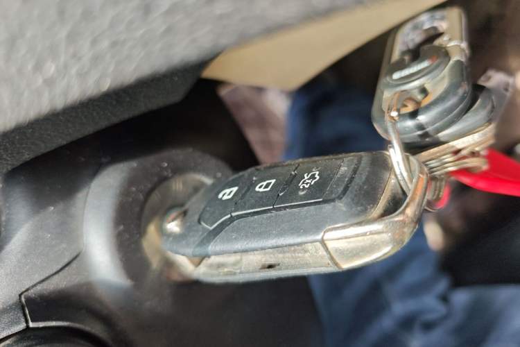 Used Ford Escort 2015 1.5L Manual Comfort Model Vehicle Key