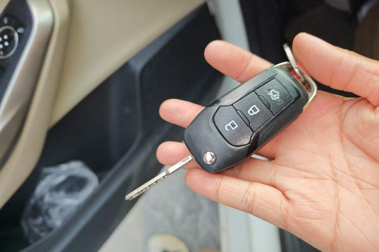 Used Ford Escort 2015 1.5L Automatic Fashion Model Vehicle Key