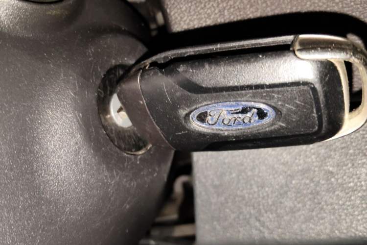 Used Ford Escort 2015 1.5L Automatic Fashion Model Vehicle Key