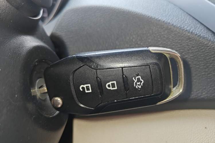 Used Ford Escort 2015 1.5L Automatic Comfort Edition Vehicle Key