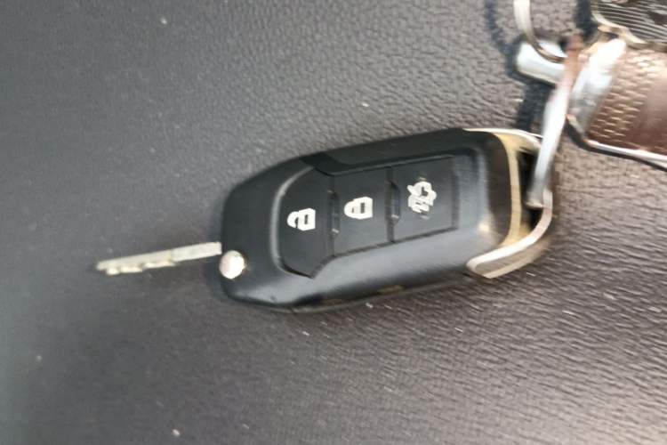 Used Ford Escort 2015 1.5L Manual Fashion Edition Vehicle Key