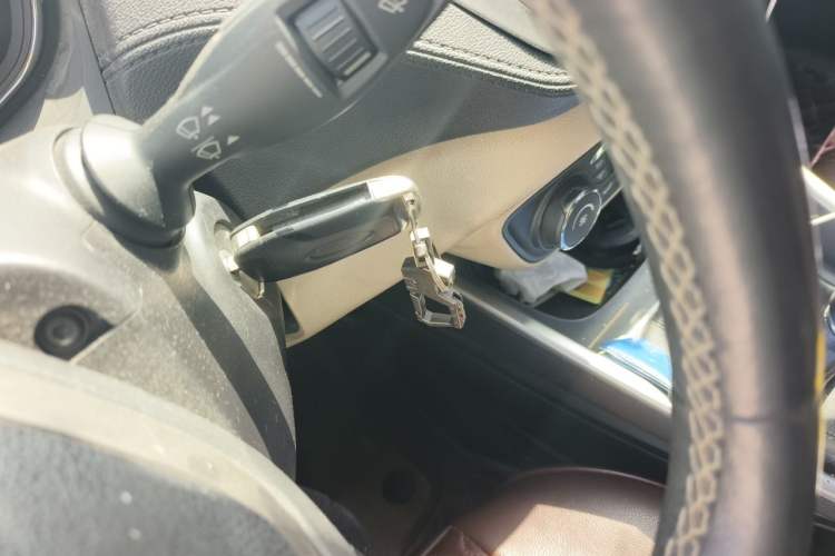 Used Ford Escort 2015 1.5L Manual Fashion Edition Vehicle Key