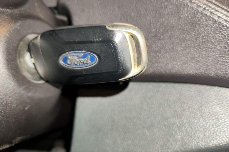 Used Ford Escort 2015 1.5L Automatic Fashion Model Vehicle Key