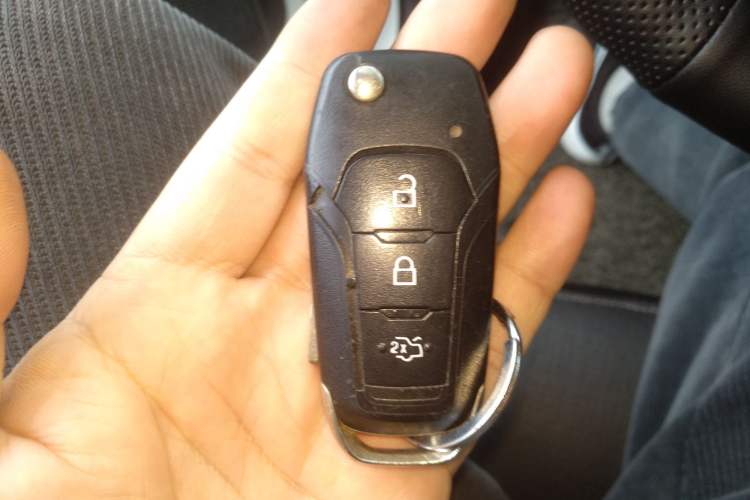 Used Ford Escort 2015 1.5L Manual Fashion Edition Vehicle Key