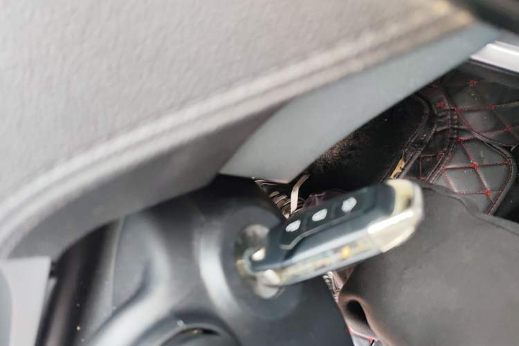 Used Ford Escort 2015 1.5L Manual Fashion Edition Vehicle Key