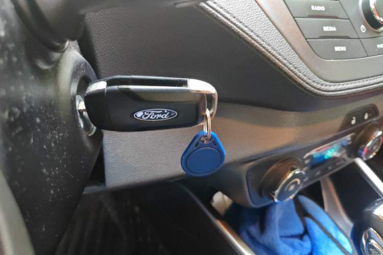 Used Ford Escort 2015 1.5L Automatic Fashion Model Vehicle Key