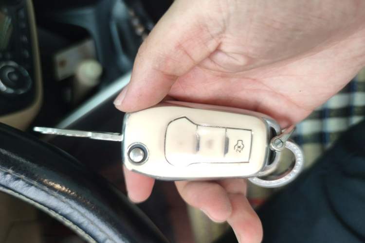 Used Ford Escort 2015 1.5L Manual Fashion Edition Vehicle Key