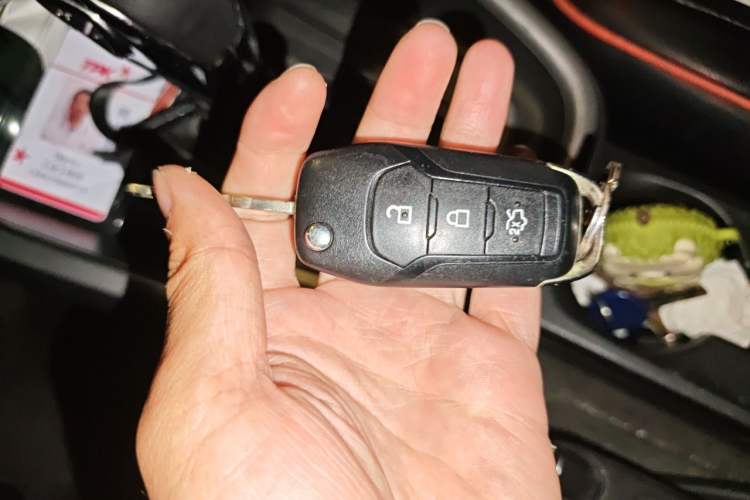 Used Ford Escort 2015 1.5L Automatic Fashion Model Vehicle Key
