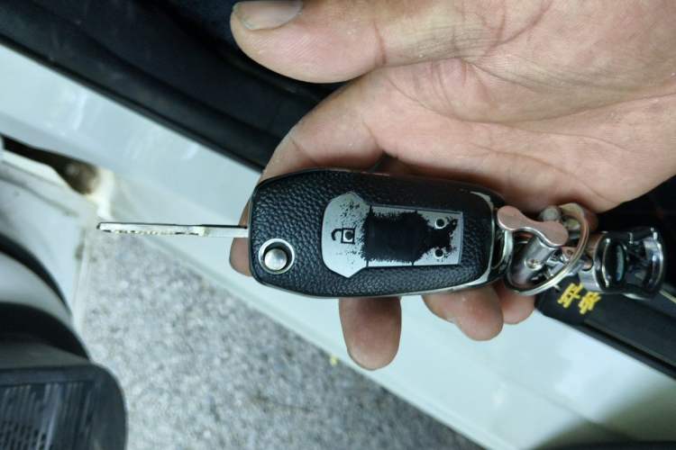 Used Ford Escort 2015 1.5L Automatic Fashion Model Vehicle Key