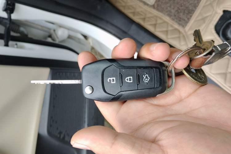Used Ford Escort 2015 1.5L Manual Comfort Model Vehicle Key