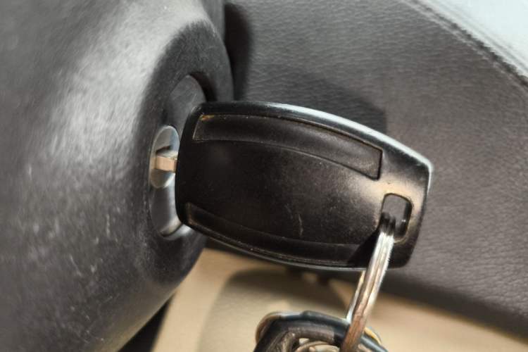 Used Ford Escort 2015 1.5L Manual Fashion Edition Vehicle Key