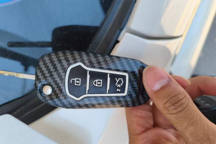 Used Ford Escort 2015 1.5L Automatic Comfort Edition Vehicle Key