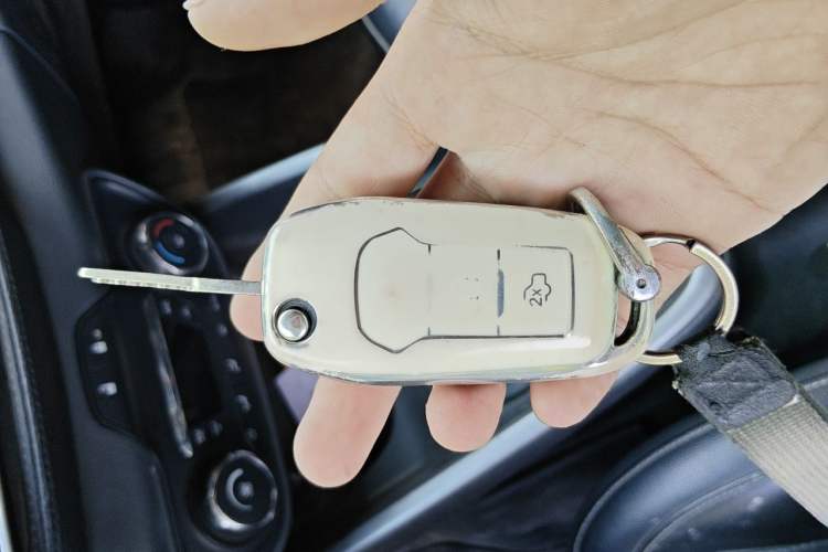 Used Ford Escort 2015 1.5L Manual Fashion Edition Vehicle Key