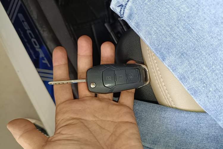 Used Ford Escort 2015 1.5L Automatic Comfort Edition Vehicle Key